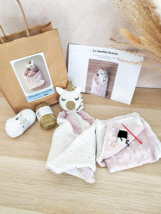 Kit crochet doudou plat licorne