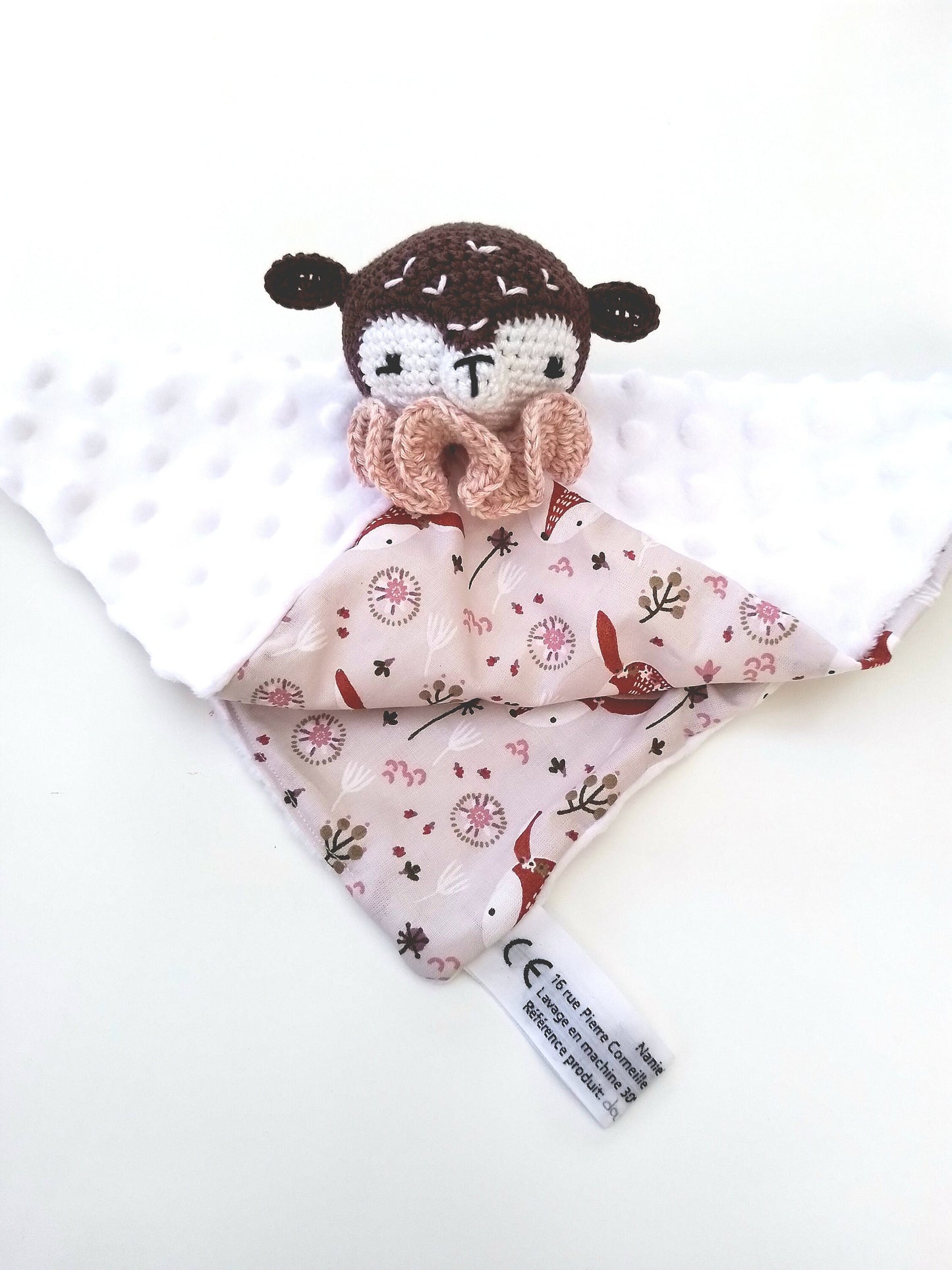 Doudou plat biche au crochet