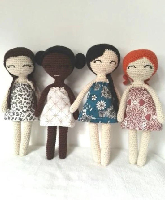 Kit poupée au crochet, poupée avec sa robe, poupée amigurumi